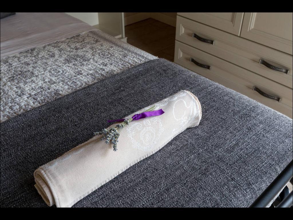 איסאו B&B Ronco Degli Ulivi מראה חיצוני תמונה